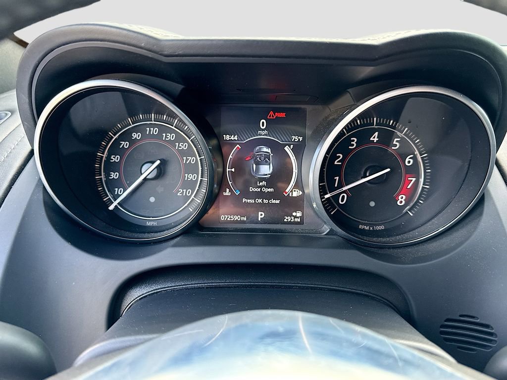 Used 2018 Jaguar F-TYPE R w/ Suedecloth Interior Package AWD/4WD image 34
