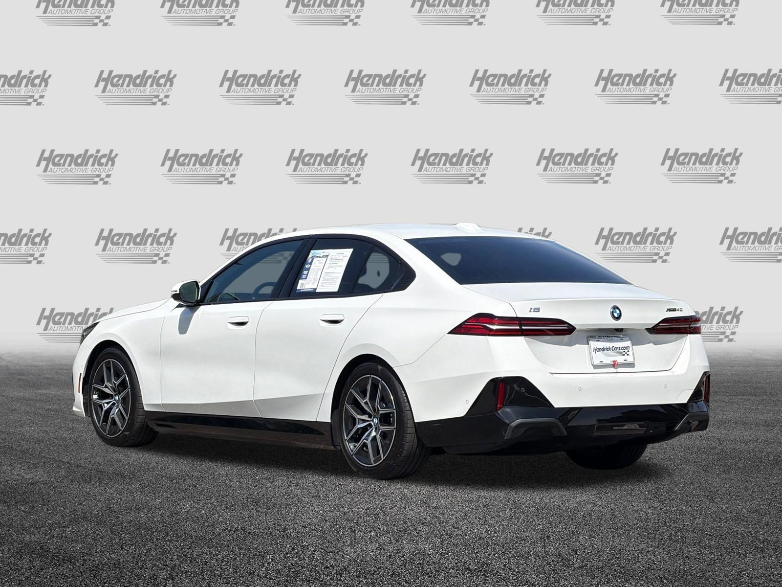 Used 2026 BMW i5 eDrive40 w/ M Sport Package AWD/4WD image 7