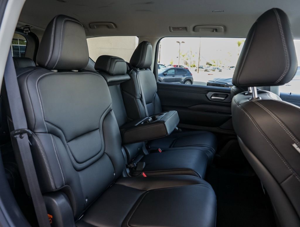 New 2026 Nissan Armada SV image 21