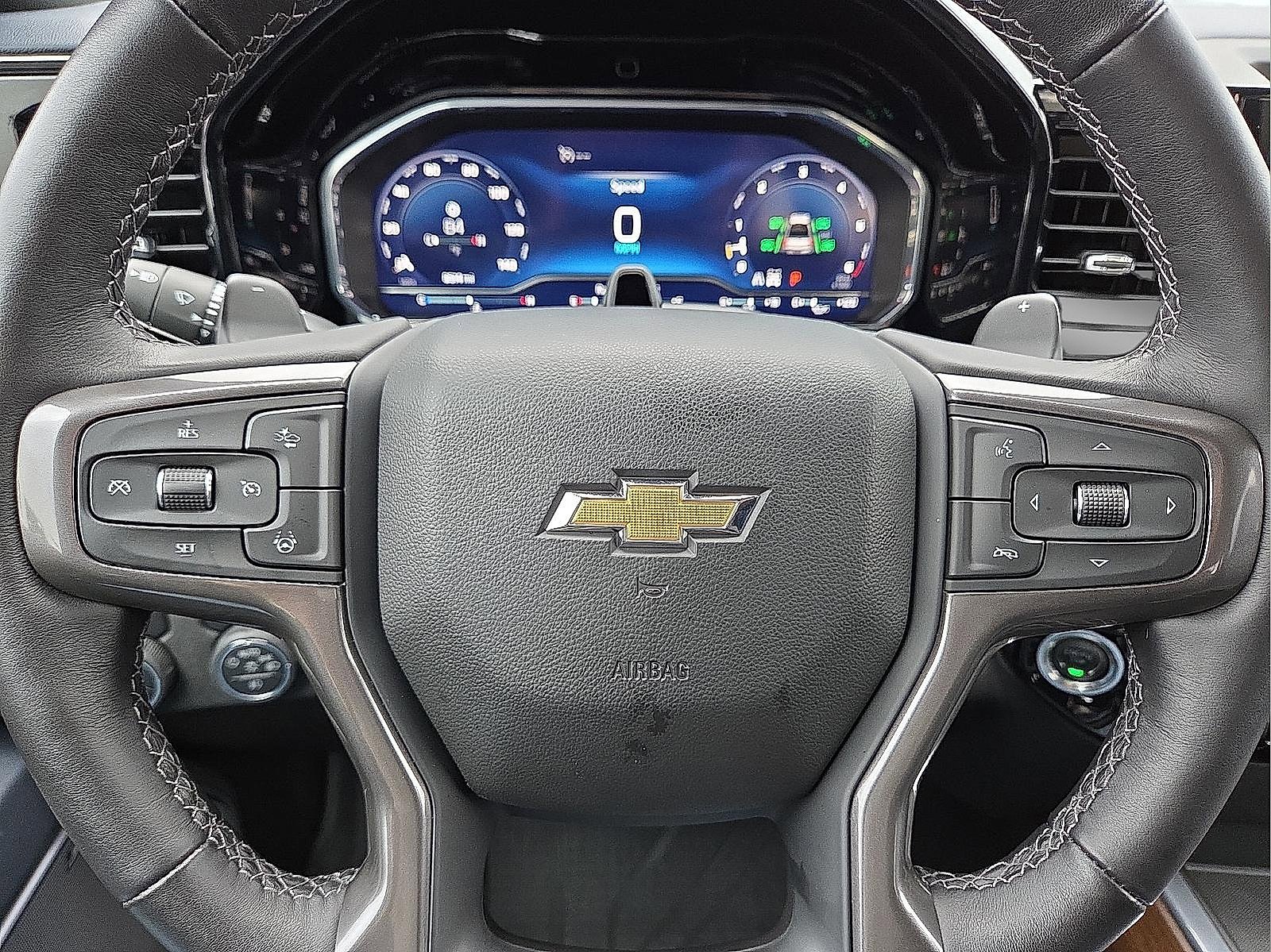 Used 2025 Chevrolet Silverado 1500 High Country image 24