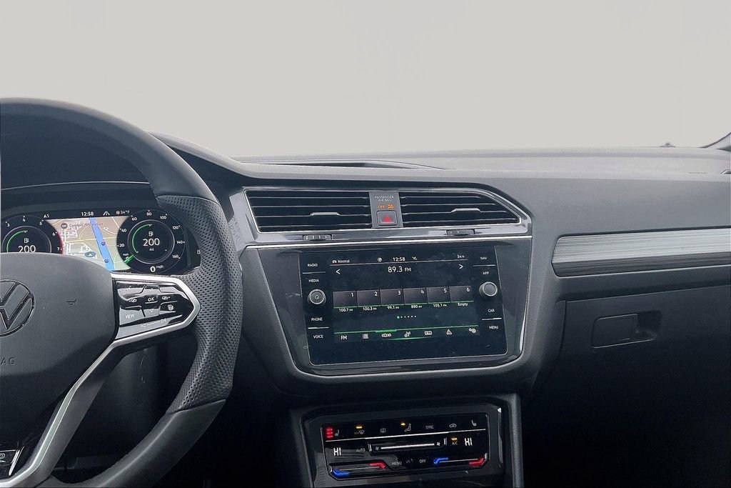 Used 2022 Volkswagen Tiguan SEL R-Line image 11