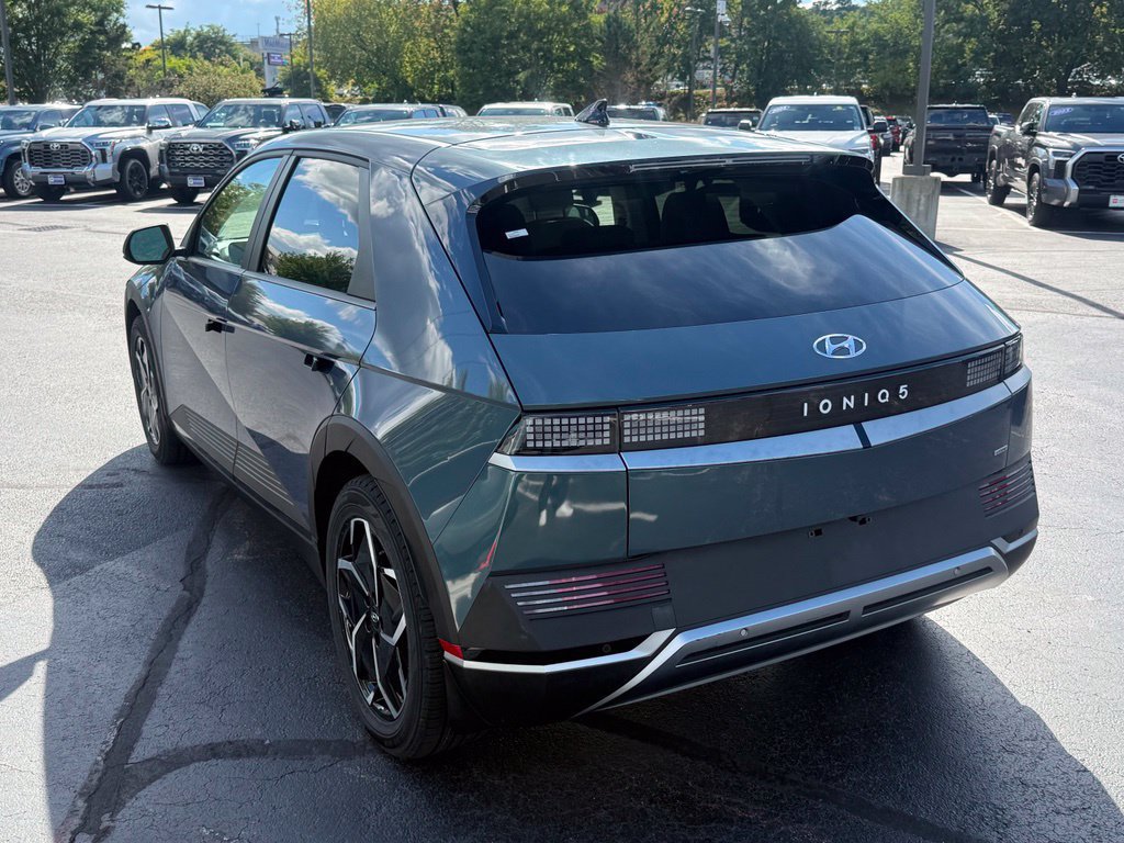 Used 2023 Hyundai Ioniq 5 SEL AWD/4WD image 5