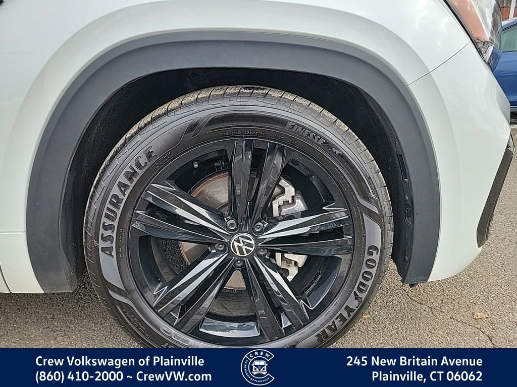 Certified 2023 Volkswagen Atlas SEL R-Line image 20