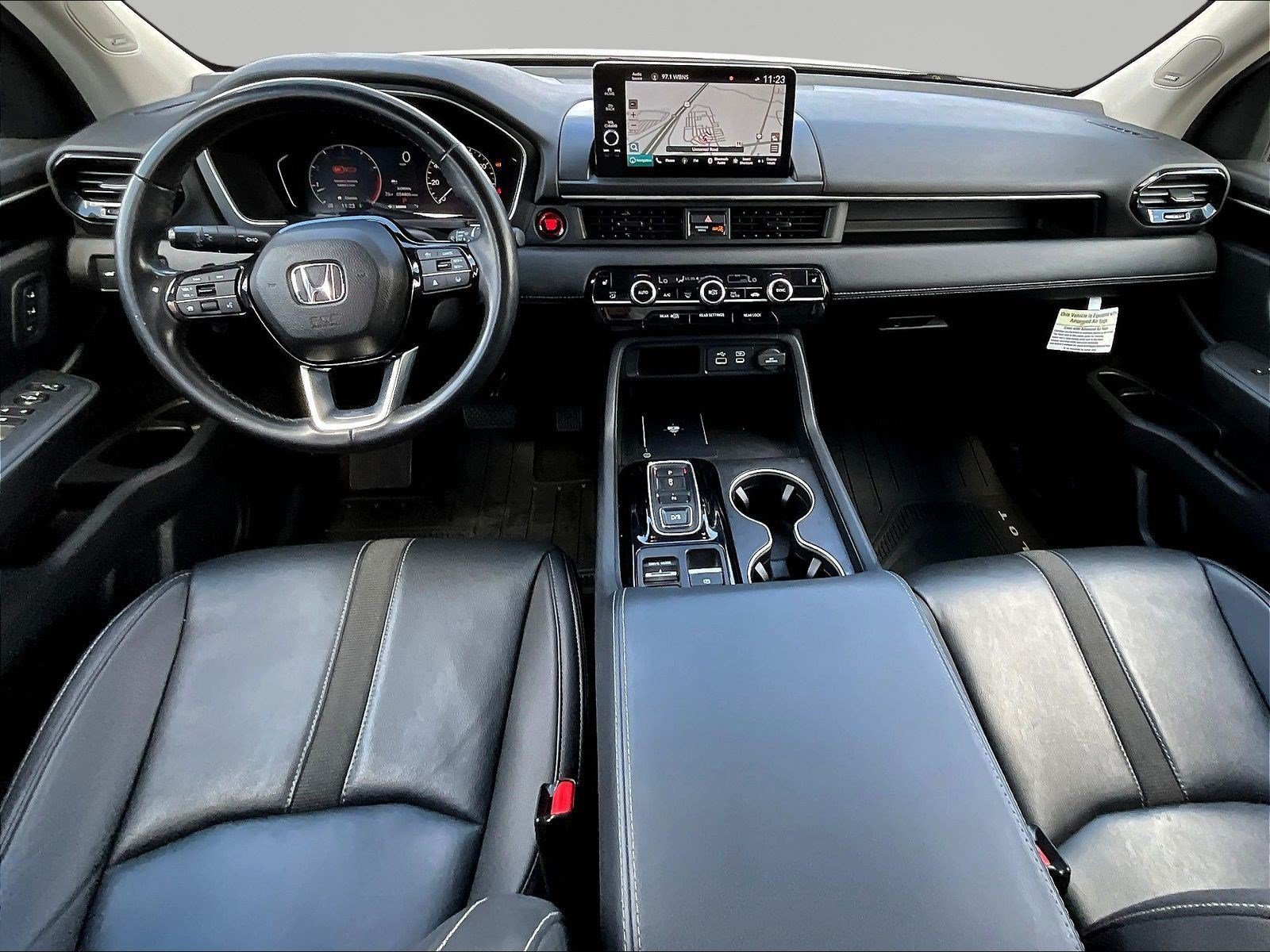 Used 2023 Honda Pilot Touring image 7
