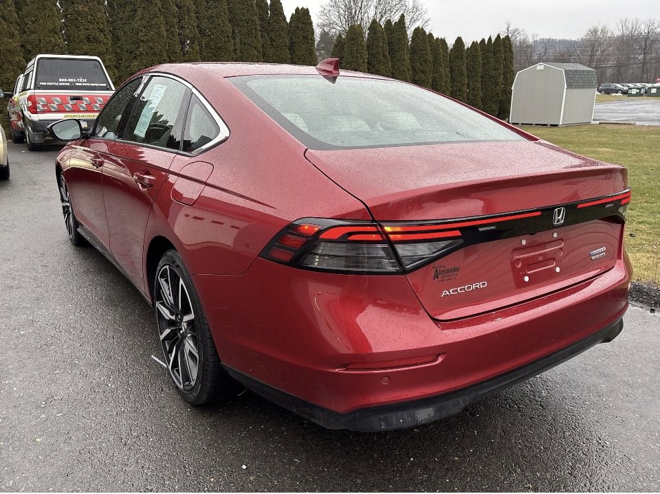 Used 2023 Honda Accord Touring image 6