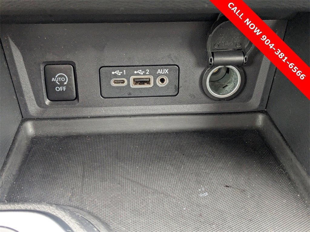 Used 2024 Nissan Sentra SV image 23