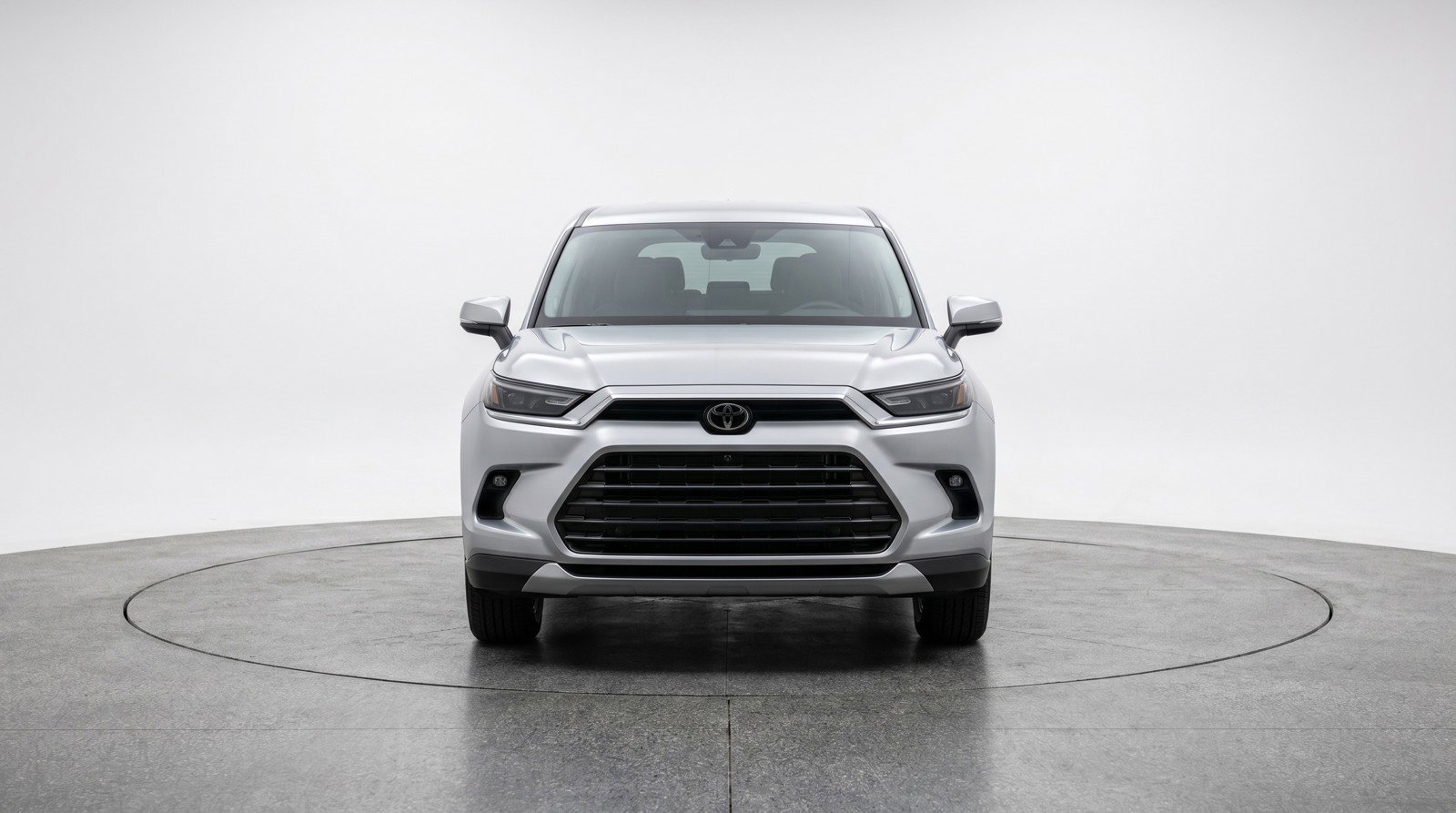 Used 2025 Toyota Grand Highlander FWD image 2
