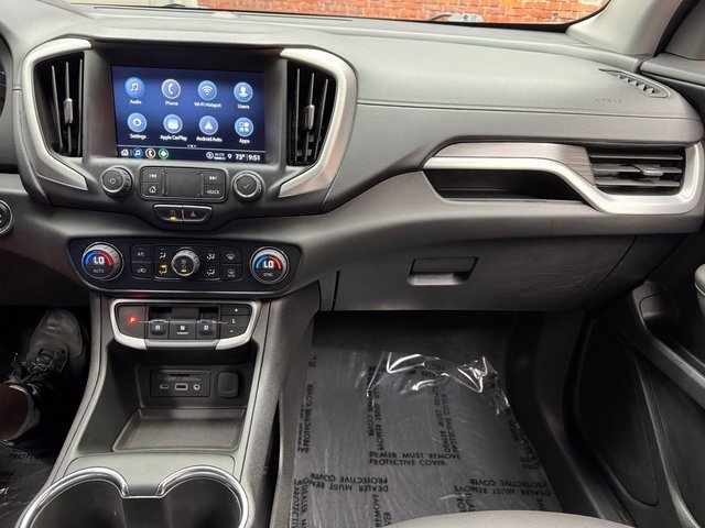 Used 2022 GMC Terrain SLT w/ Tech Package image 17