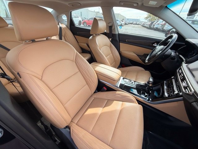 Used 2020 Kia Cadenza Limited FWD image 16