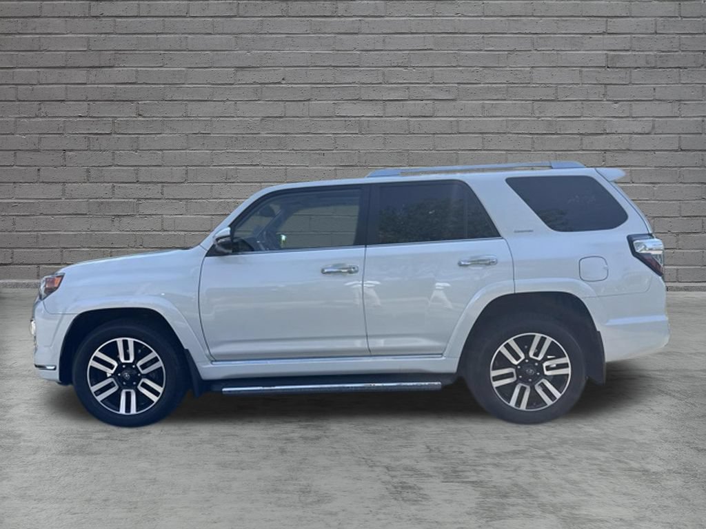 Used 2018 Toyota 4Runner Limited AWD/4WD image 4