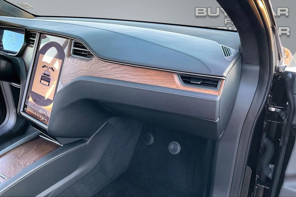 Used 2019 Tesla Model X 100D image 17