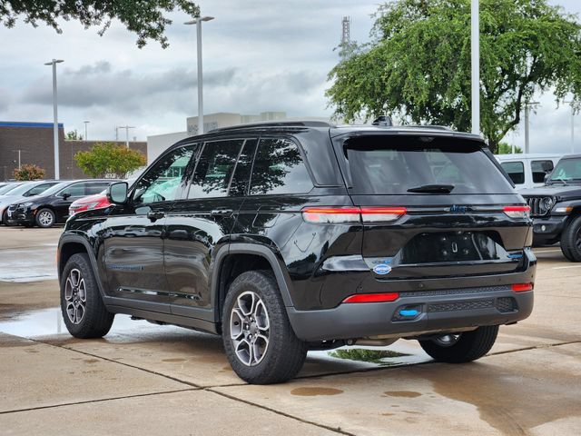 Certified 2023 Jeep Grand Cherokee Trailhawk w/ Advanced Protech Group II AWD/4WD image 5