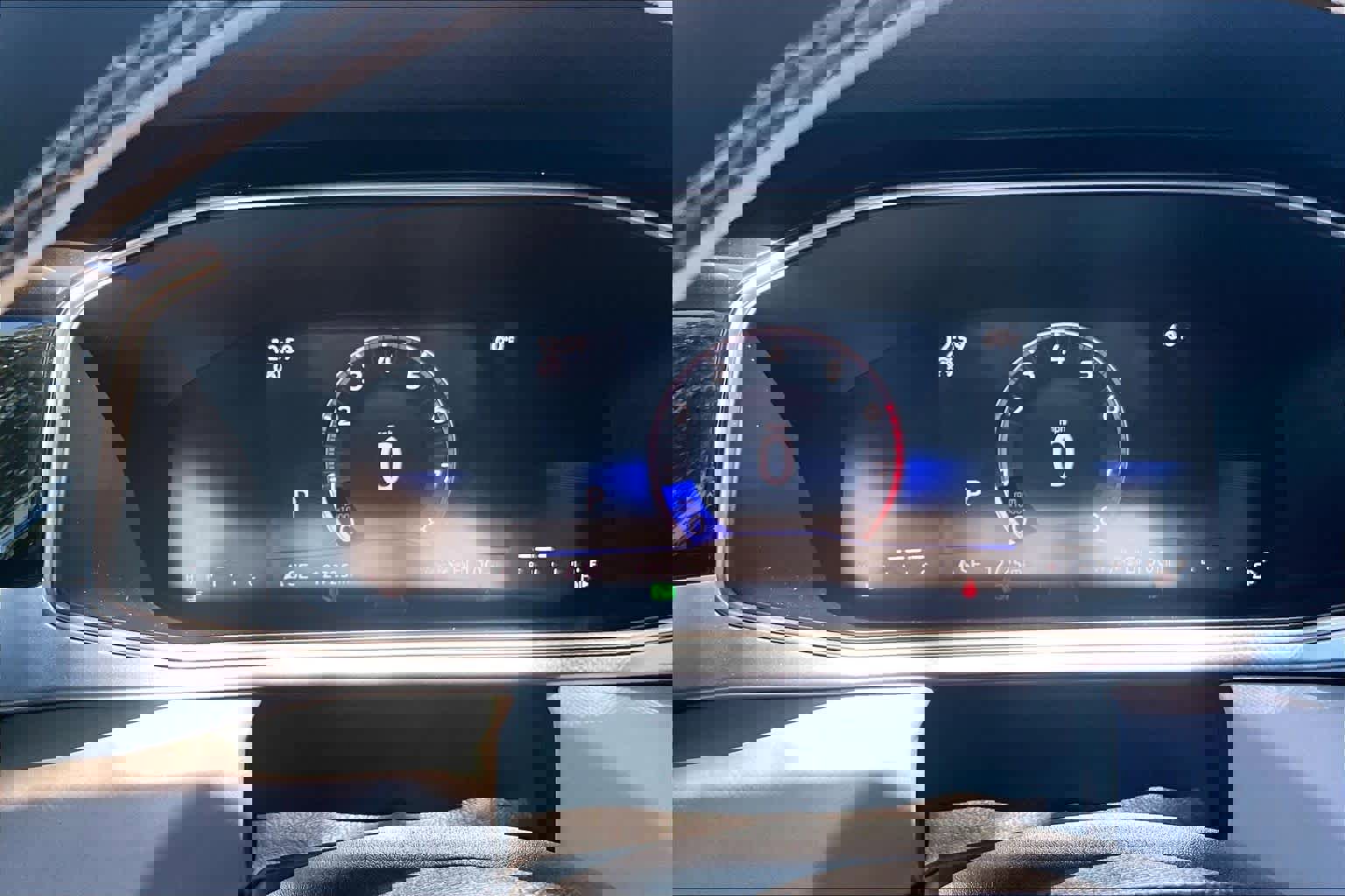 Used 2025 Volkswagen Taos SE w/ Black Wheel Package FWD image 26