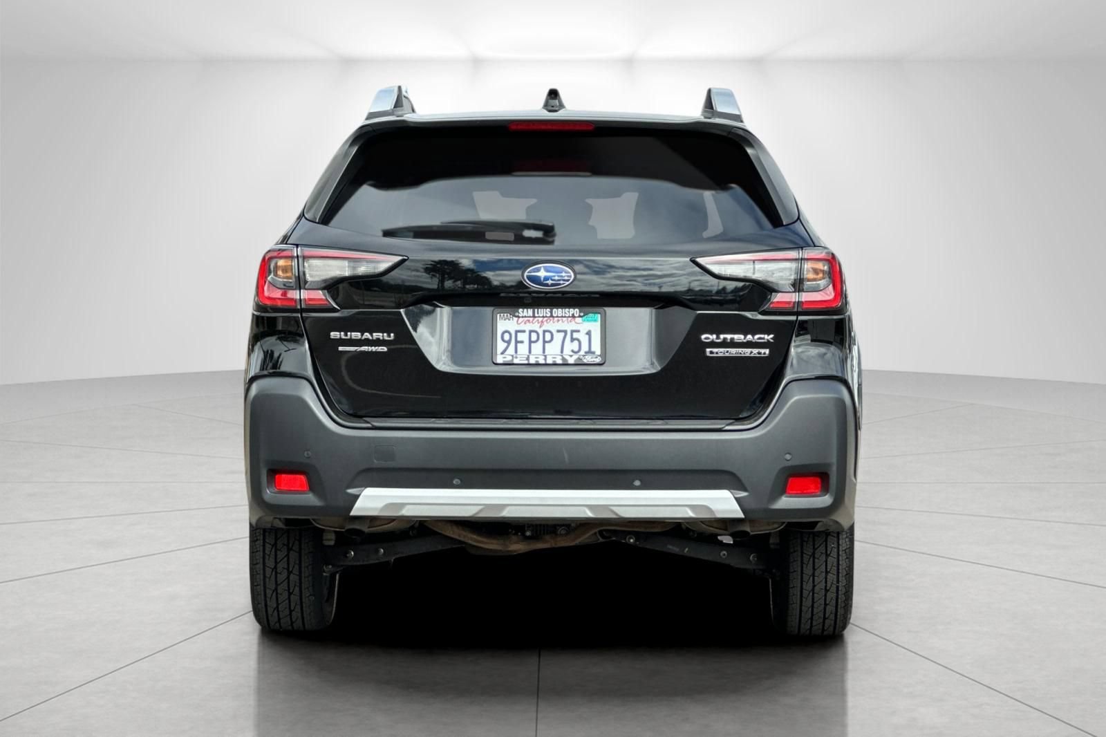 Used 2023 Subaru Outback Touring XT AWD/4WD image 4