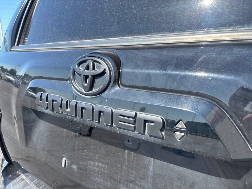 Used 2023 Toyota 4Runner SR5 Premium w/ Moonroof Package RWD image 32