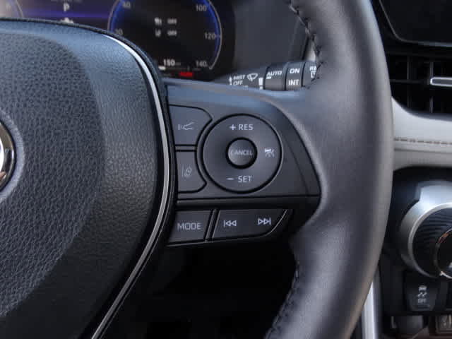 Used 2025 Toyota RAV4 Limited w/ Advanced Technology Package image 36