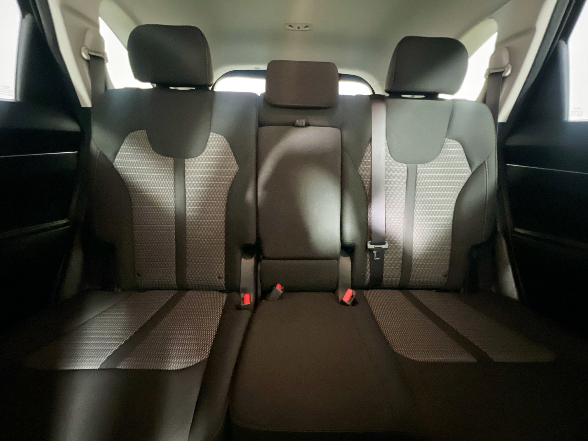 Used 2023 Kia Sorento LX FWD image 32