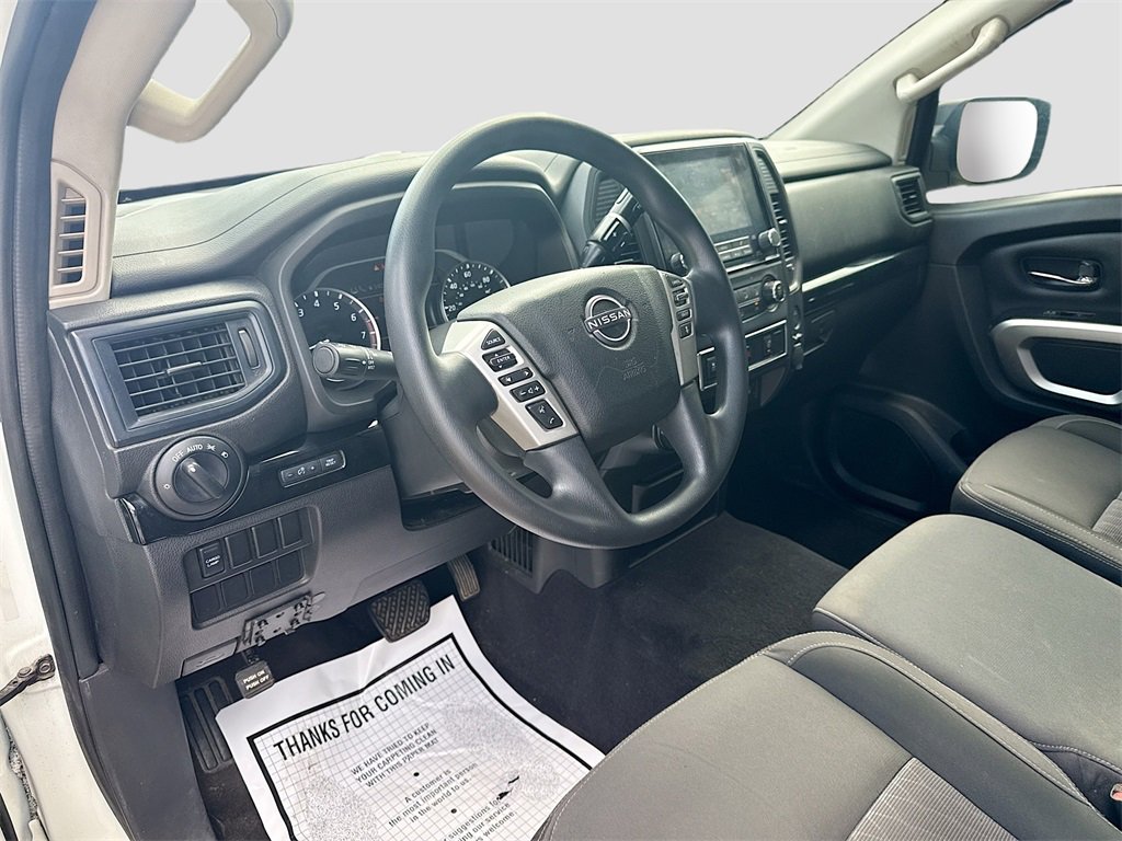 Used 2024 Nissan Titan SV w/ Accessory Utility Package image 10