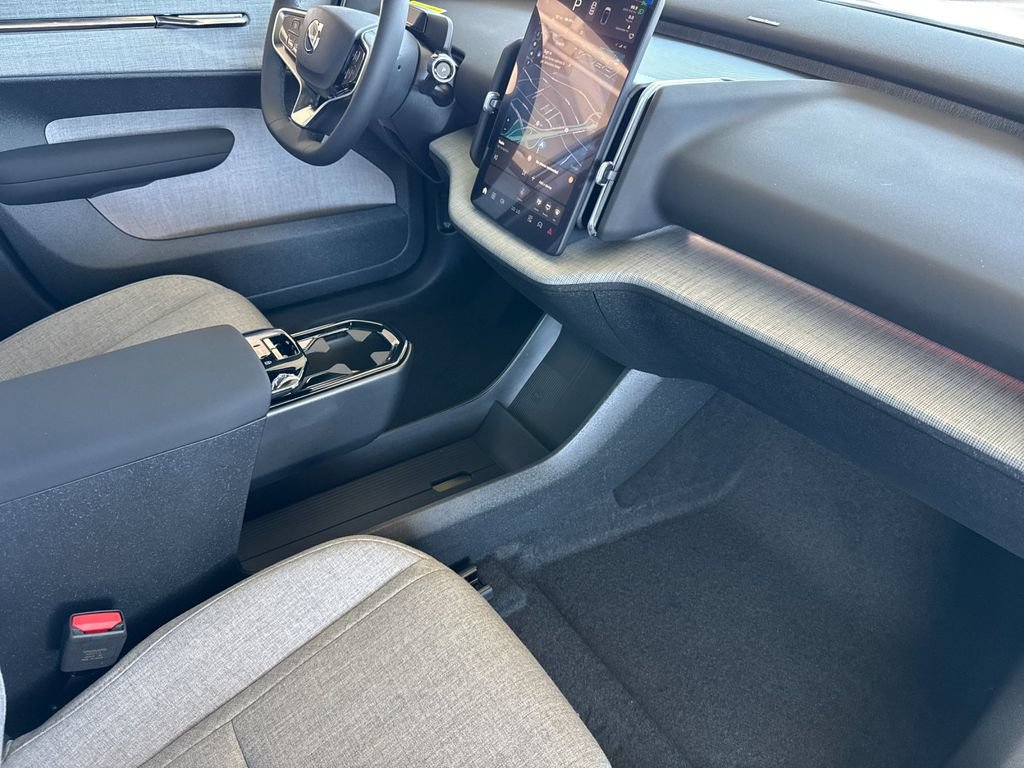 New 2026 Volvo EX30 Ultra w/ Protection Package AWD/4WD image 15