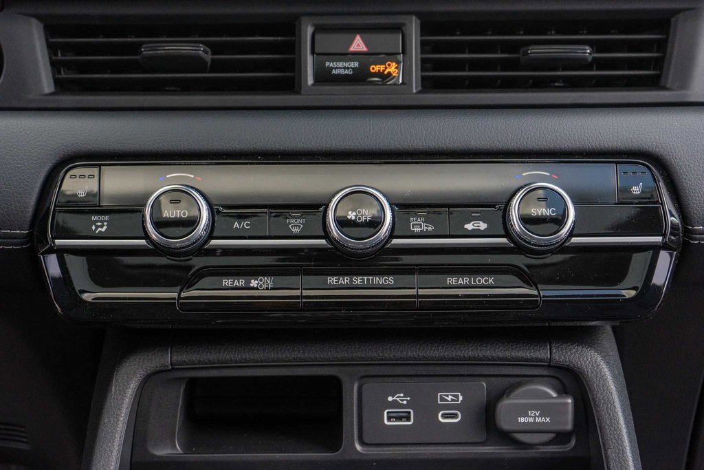 New 2025 Honda Pilot Touring image 23