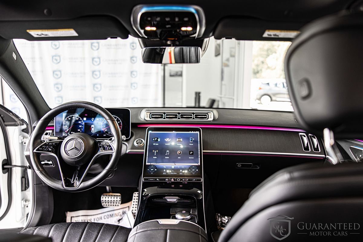 Used 2022 Mercedes-Benz S 500 4MATIC w/ AMG Line Package image 34