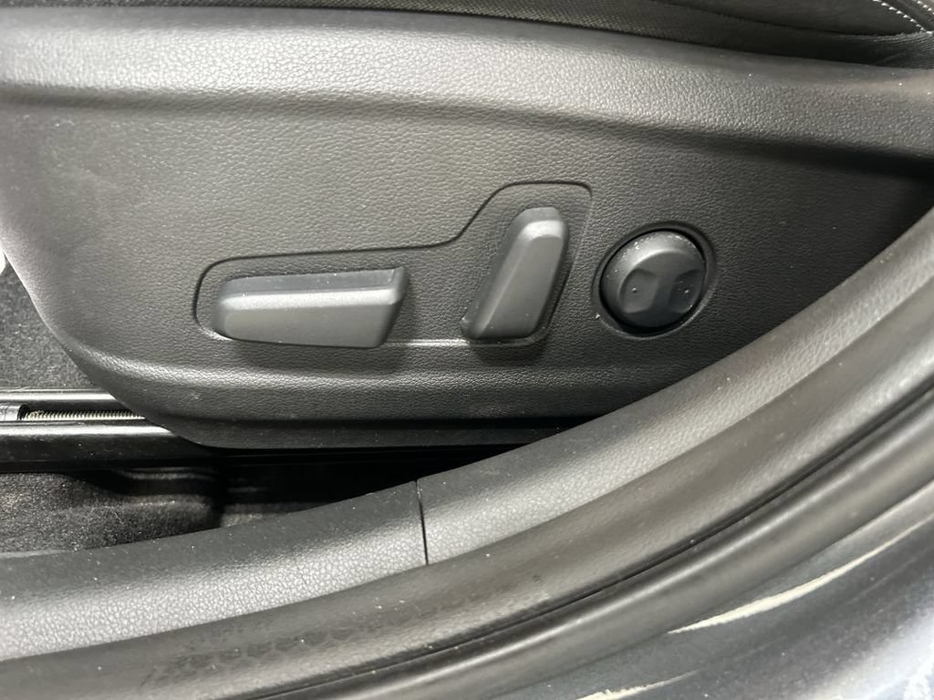 Used 2021 Hyundai Kona Ultimate AWD/4WD image 10