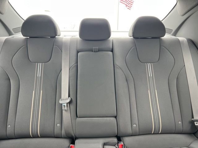 Used 2025 Hyundai Elantra SEL image 30