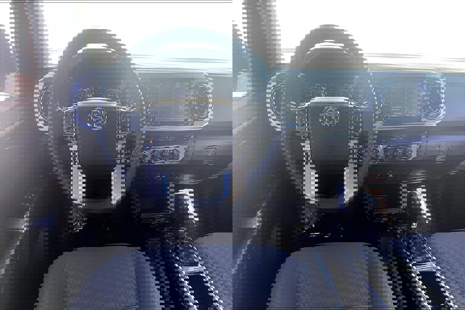 Used 2023 Toyota Tacoma SR5 AWD/4WD image 6