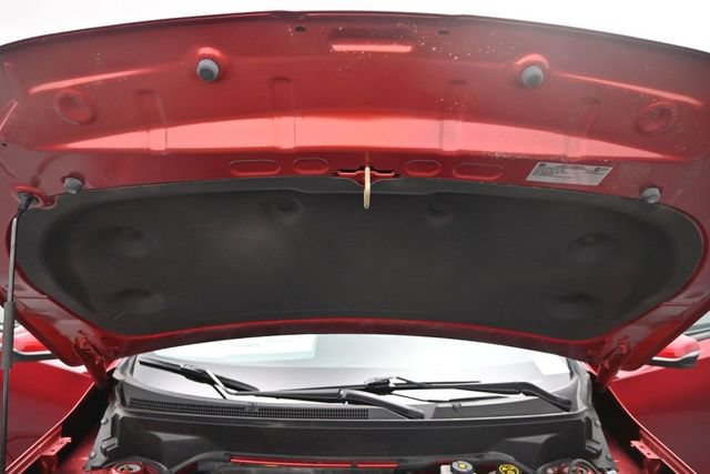 Used 2023 GMC Terrain SLT w/ LPO, Floor Liner Package FWD image 34