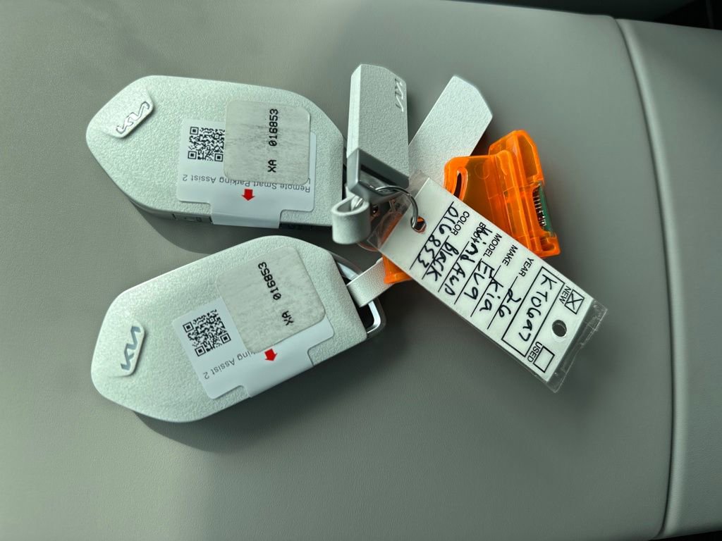 New 2026 Kia EV9 Wind image 22