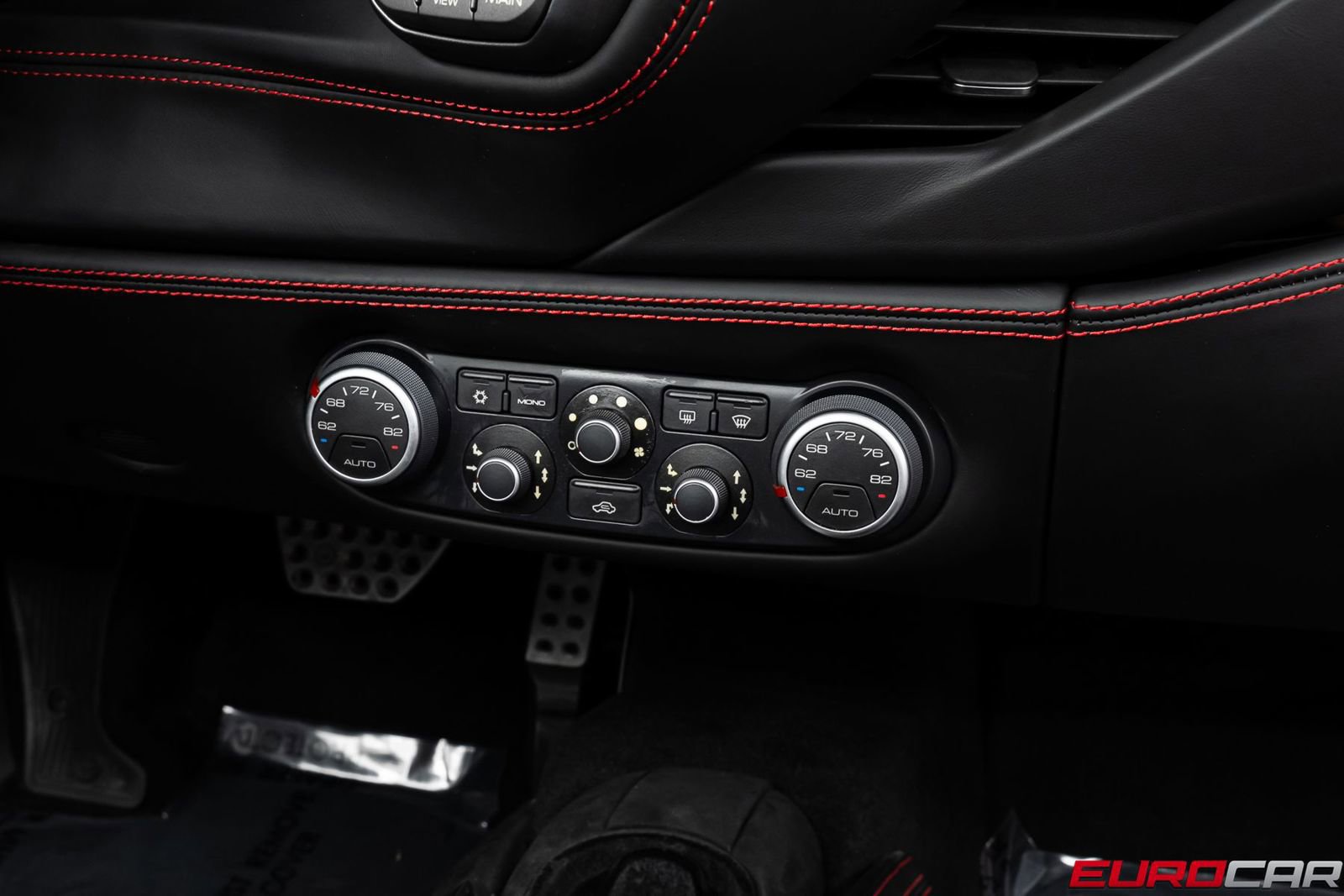 Used 2017 Ferrari 488 Spider image 33