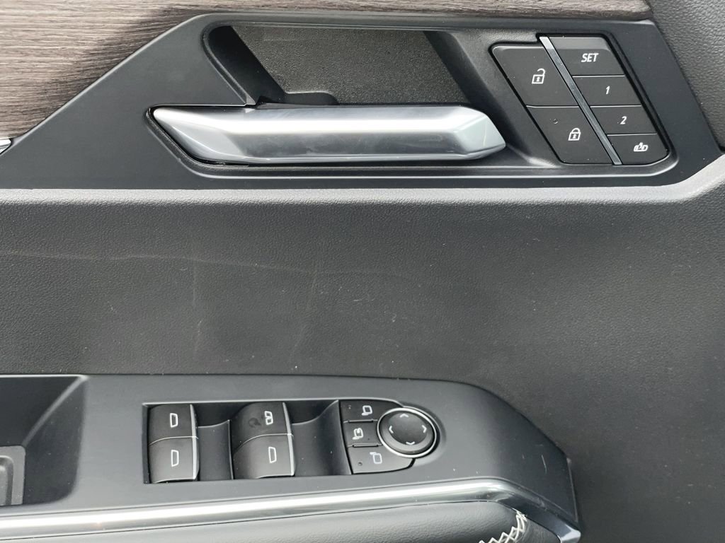 New 2026 GMC Acadia Denali w/ Super Cruise Package image 32