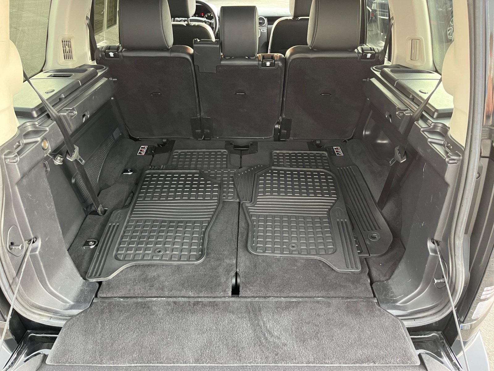 Used 2015 Land Rover LR4 HSE AWD/4WD image 34