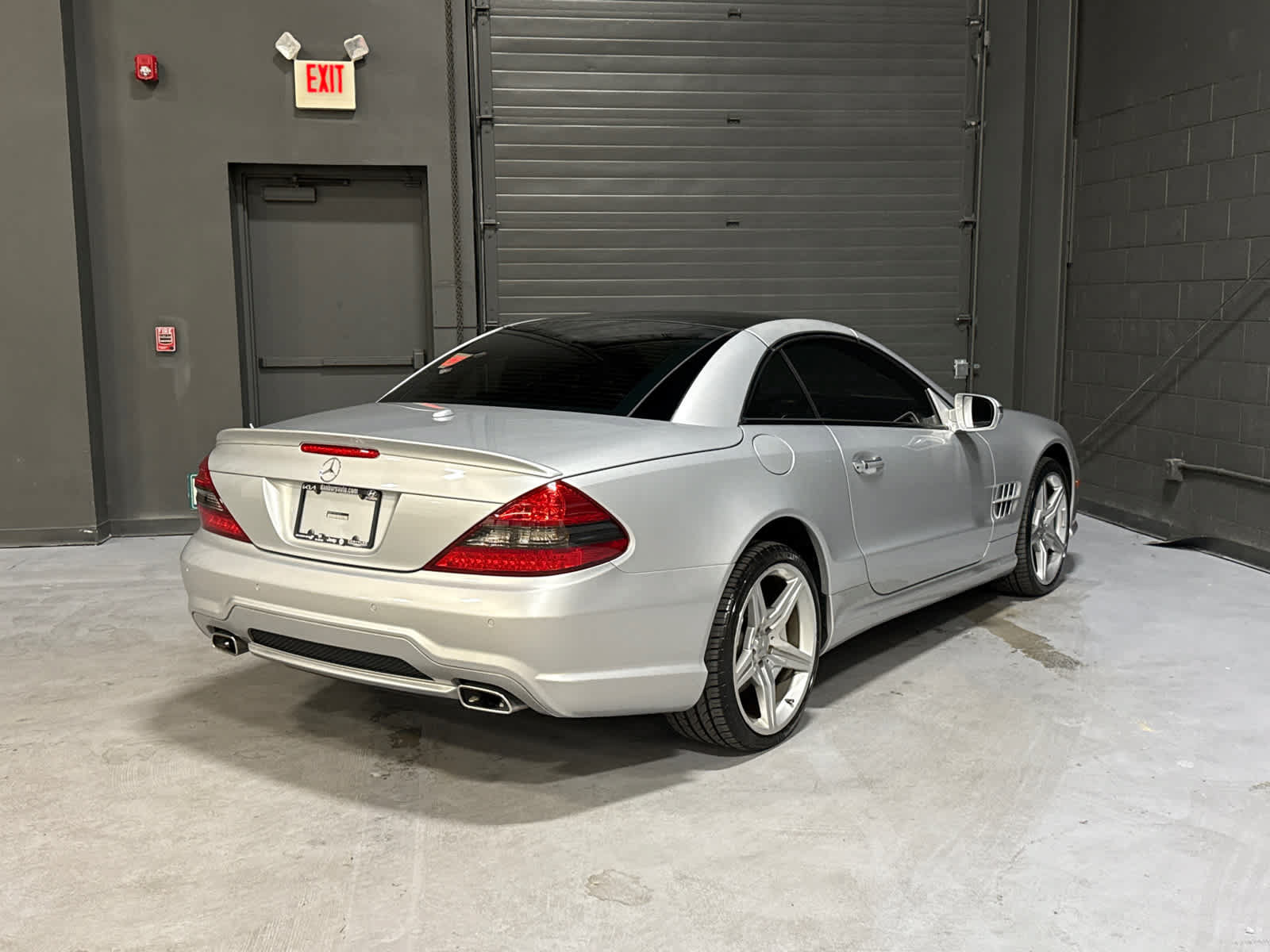 Used 2009 Mercedes-Benz SL 550 image 6