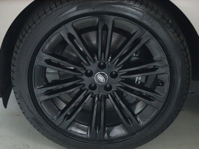 Used 2023 Land Rover Range Rover SE image 39