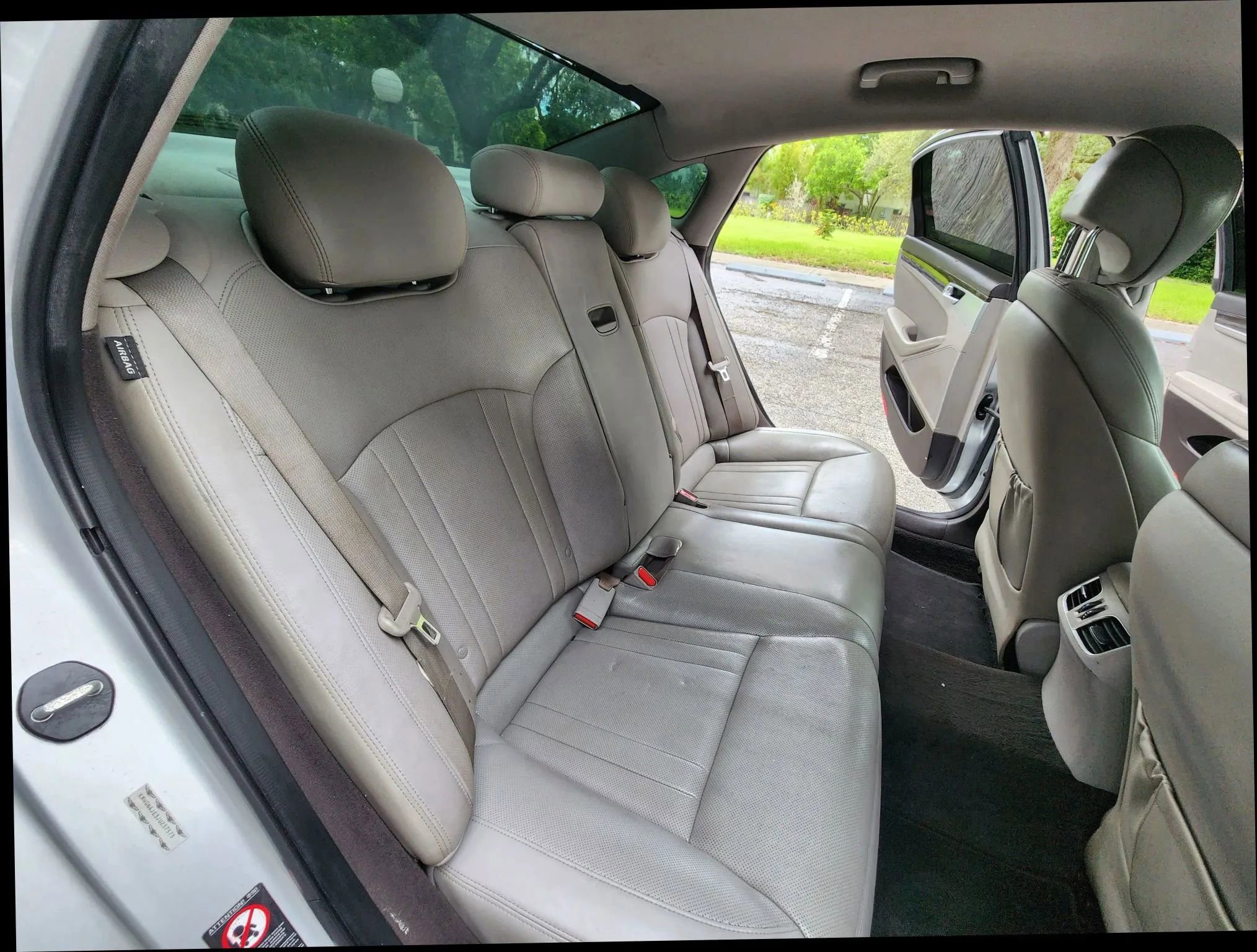 Used 2018 Genesis G80 3.8 RWD image 25