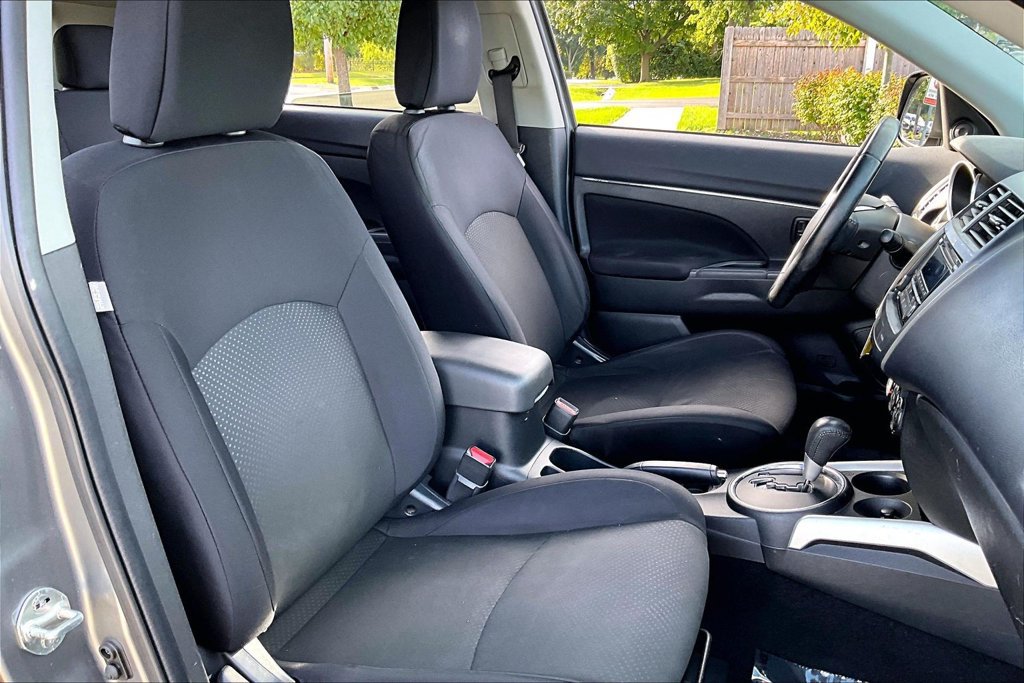 Used 2014 Mitsubishi Outlander Sport ES FWD image 27