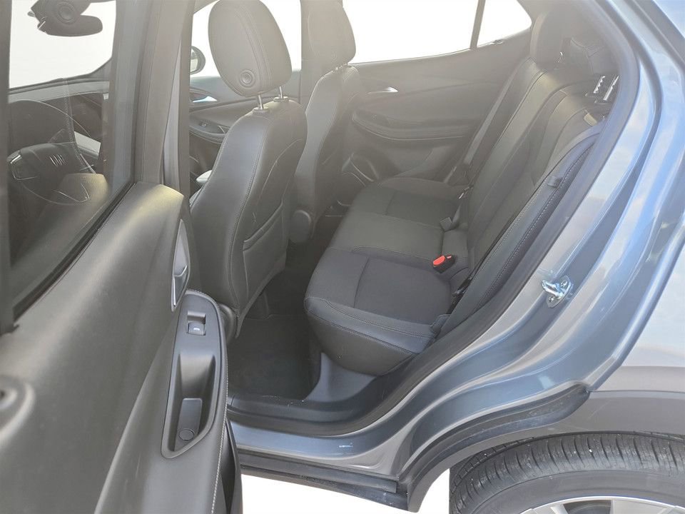 Used 2025 Buick Encore GX Preferred image 30