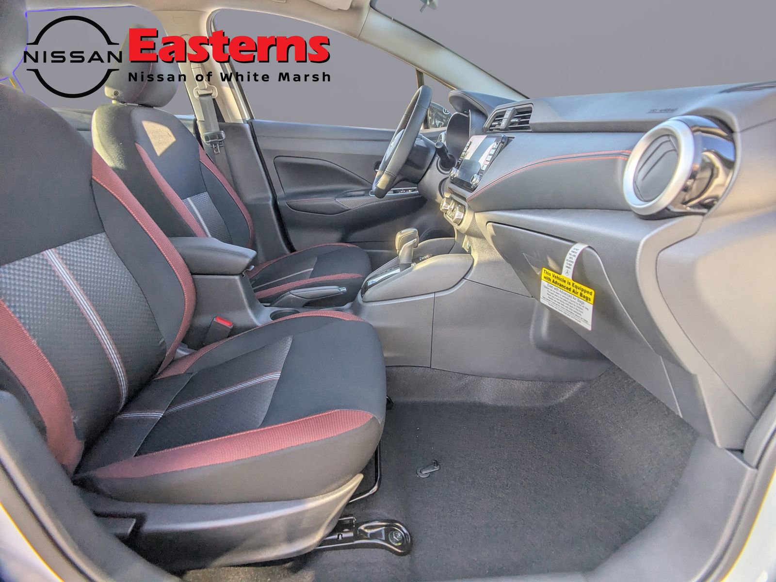 New 2025 Nissan Versa SR w/ Trunk Package image 23