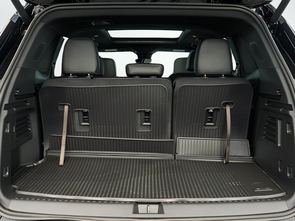 New 2026 GMC Acadia Elevation w/ Black Edition AWD/4WD image 8