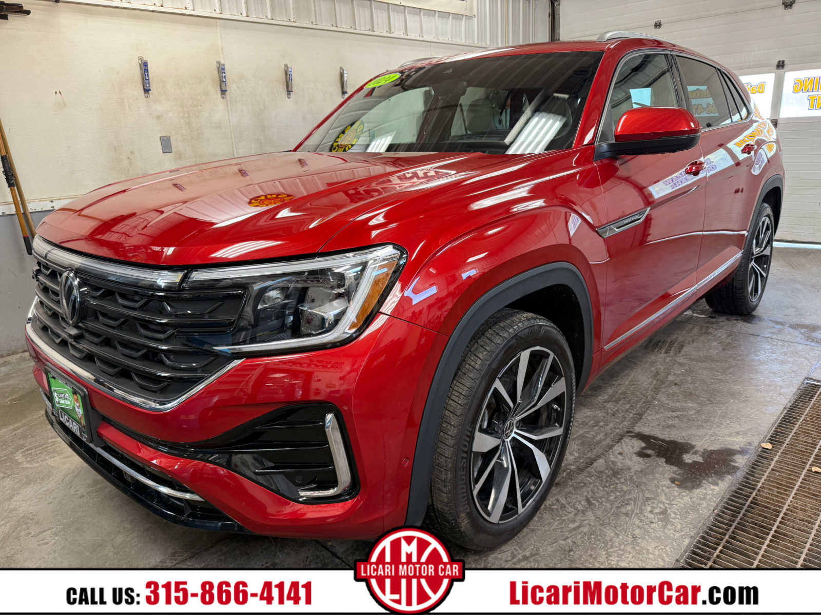 Used 2024 Volkswagen Atlas Cross Sport SEL Premium R-Line image 1