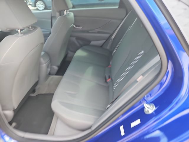 Used 2024 Hyundai Elantra SEL FWD image 22