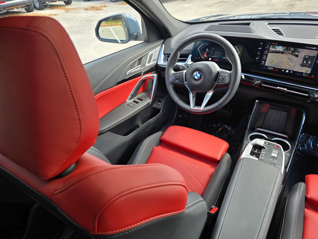 Used 2025 BMW X2 xDrive28i w/ Premium Package image 35