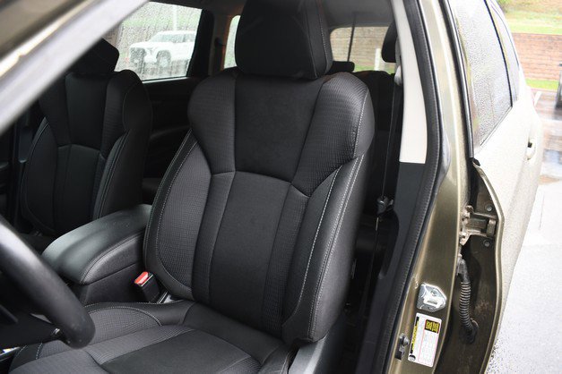 Used 2023 Subaru Ascent Premium w/ Convenience Package AWD/4WD image 17