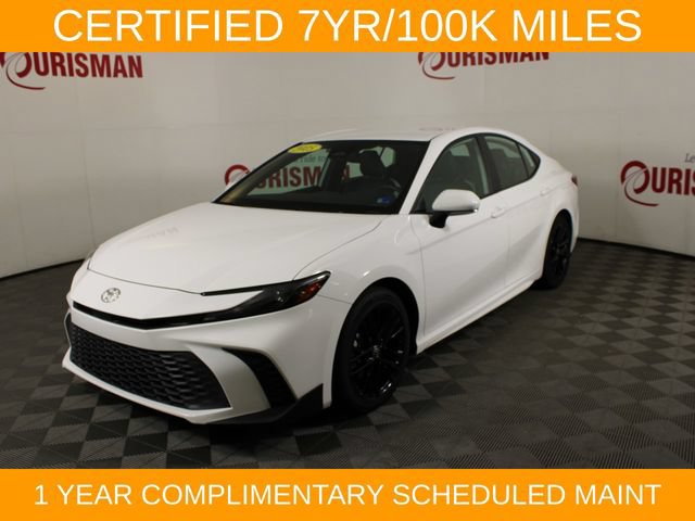 Used 2025 Toyota Camry SE FWD image 2