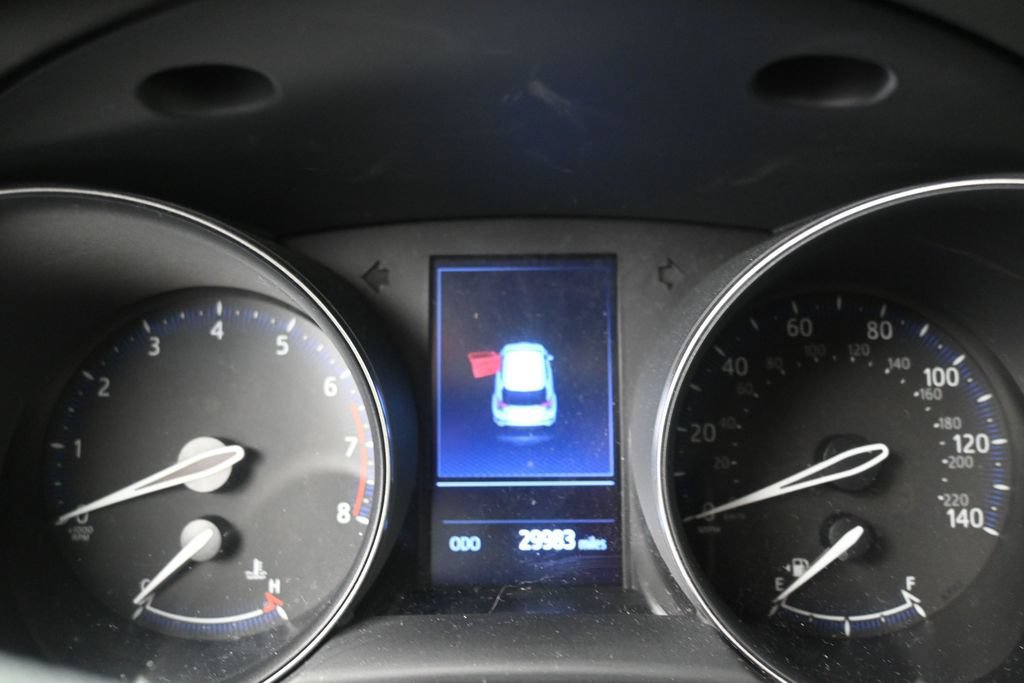 Used 2019 Toyota C-HR LE FWD image 13