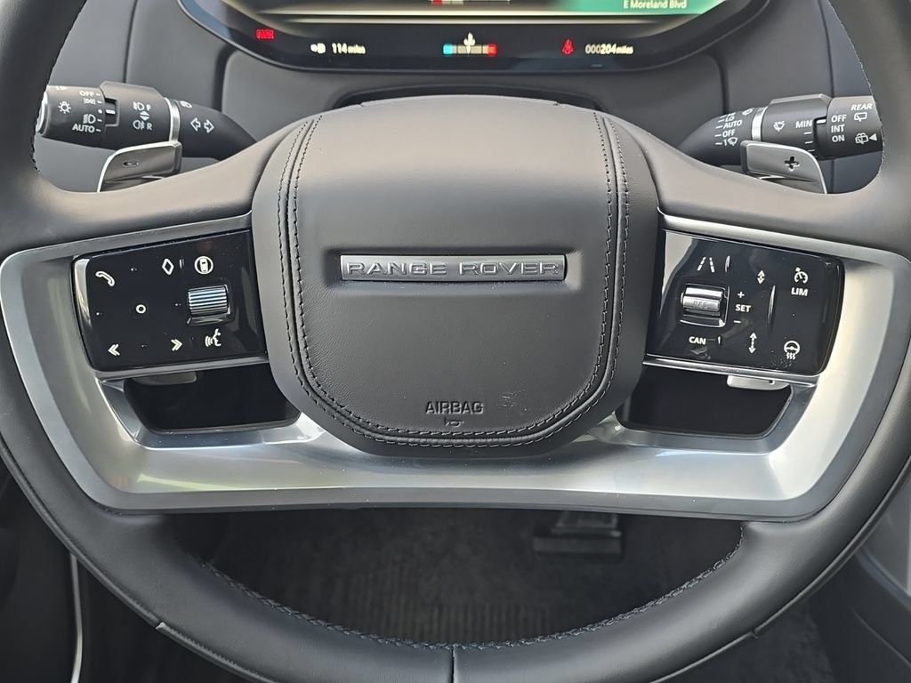 New 2025 Land Rover Range Rover SE AWD/4WD image 13