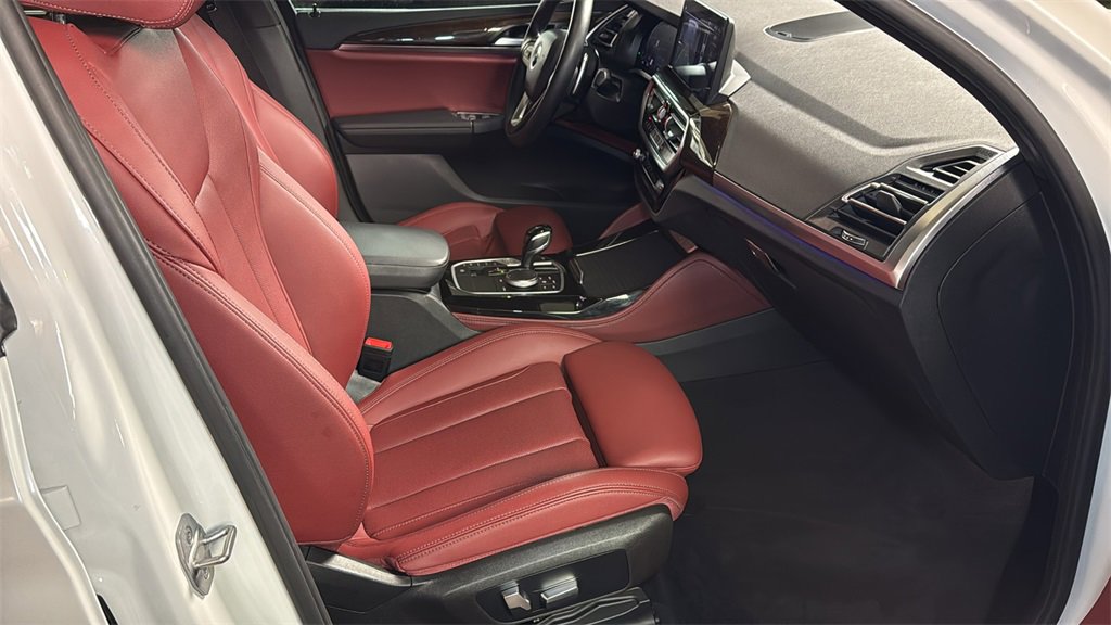 Used 2023 BMW X4 xDrive30i w/ Convenience Package image 9