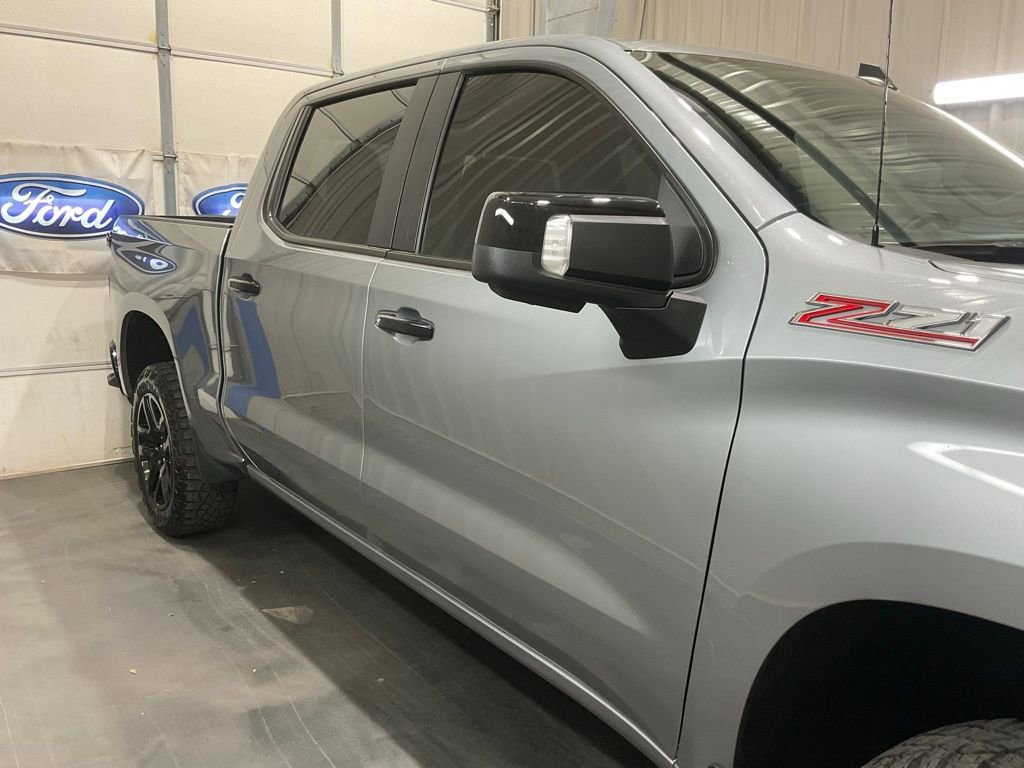 Used 2025 Chevrolet Silverado 1500 LT Trail Boss w/ LT Trail Boss Premium Package image 4