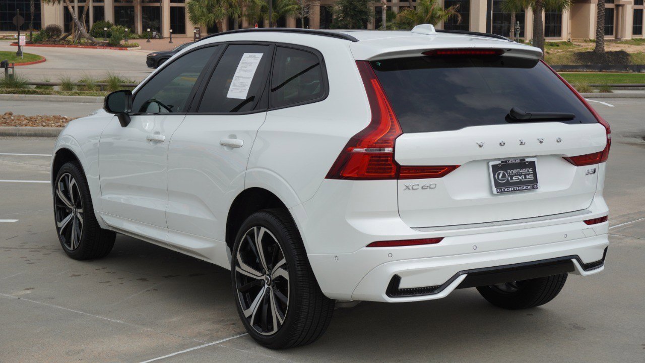 Used 2025 Volvo XC60 B5 Ultra w/ Protection Package Premier image 8